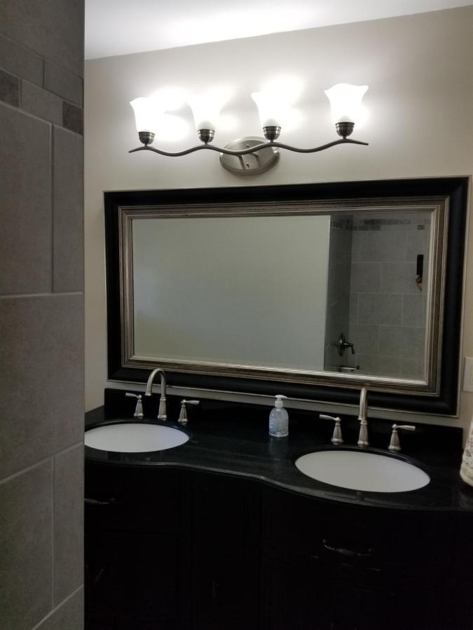 Excellent 3 Bedroom Location In Heart Of Maple Ridge Kültér fotó